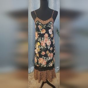 Black Floral Vintage Loungewear  sz Medium.